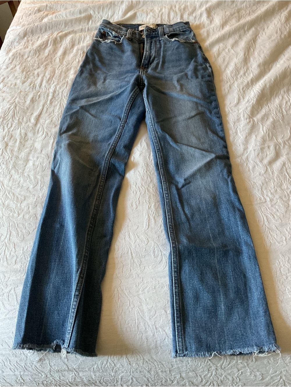 Abercrombie & Fitch Women’s Ankle Straight Jeans